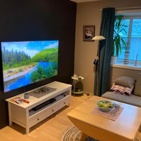 Midt I Sentrum, Privat Rom I Delt